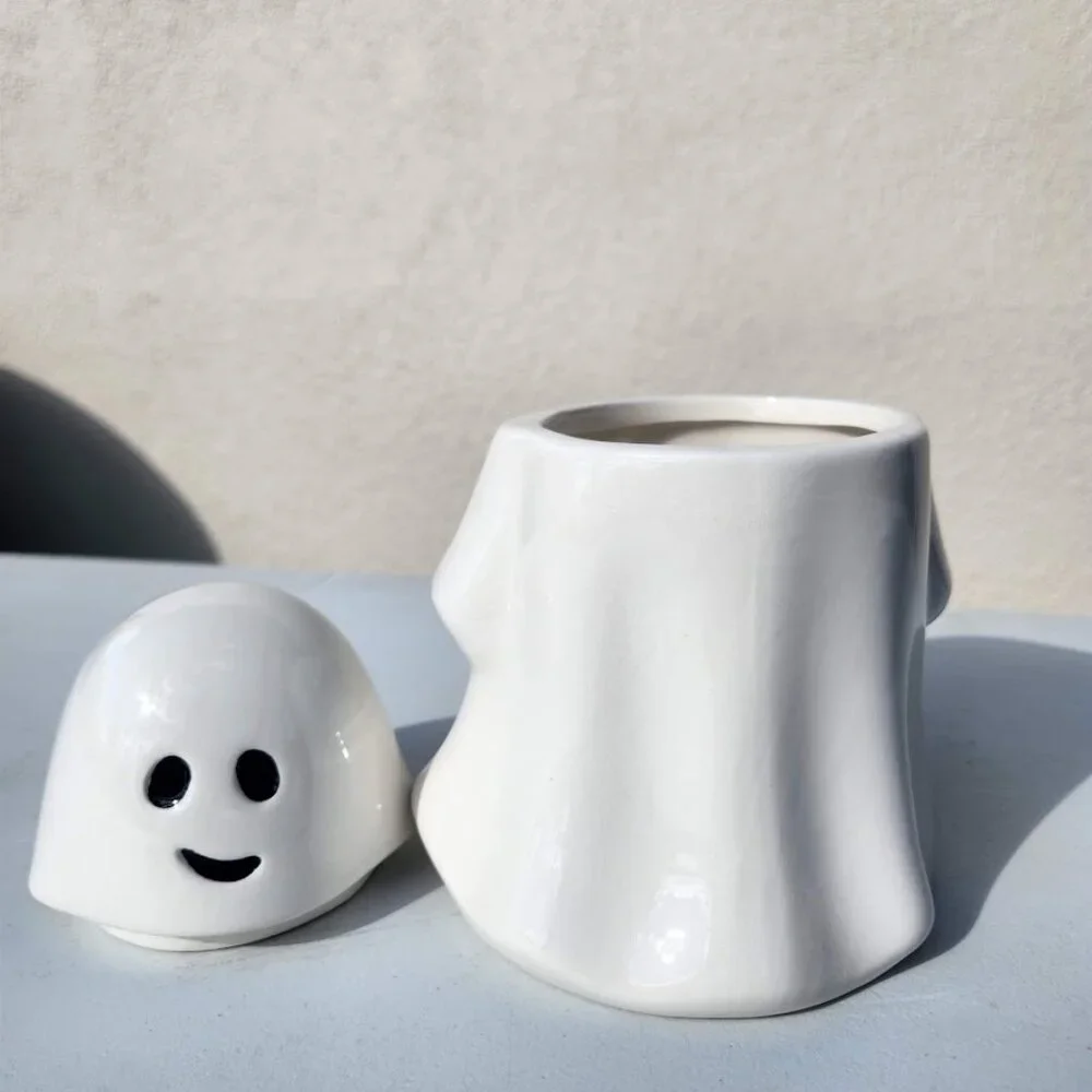 NEW Ceramic Ghost Cookie Jar Treat Food Storage Candy Kitchen Decor White Party